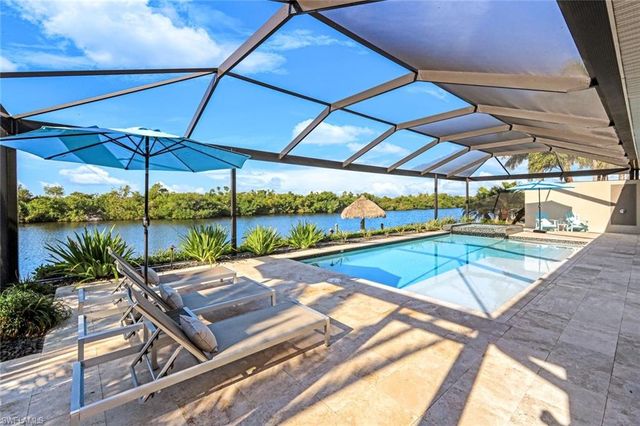 2906 SW 29th TER, Cape Coral, FL 33914