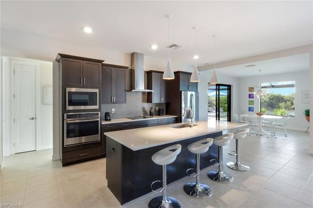 2906 SW 29th TER, Cape Coral, FL 33914