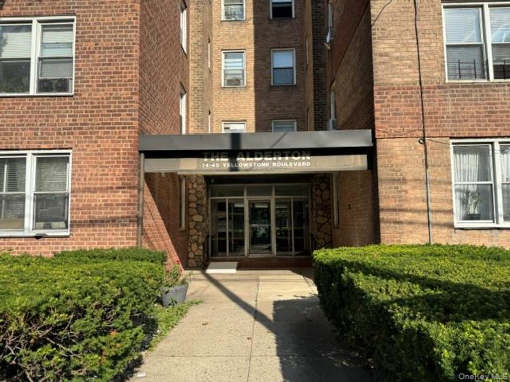 74-45 Yellowstone Boulevard 5E, Rego Park, NY 11374 — exterior