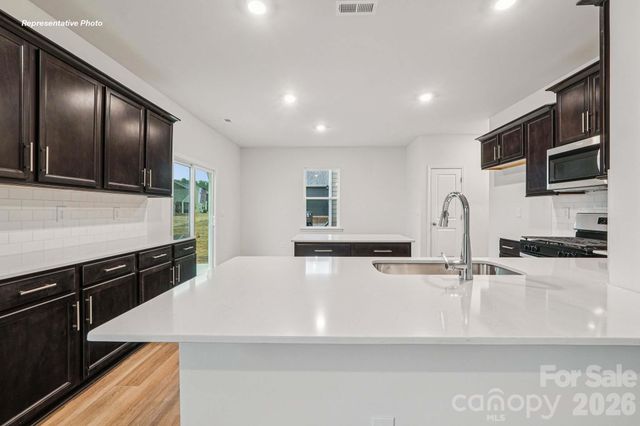 5108 Parker Forest Road, Charlotte, NC 28215