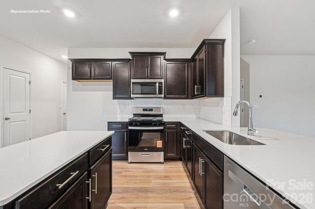 5108 Parker Forest Road, Charlotte, NC 28215