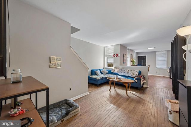 230 W WILDEY ST, Philadelphia, PA 19123