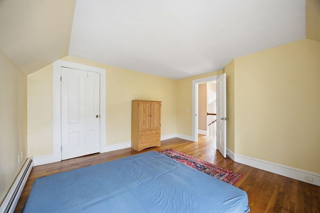 12 Savery Ave, Plymouth, MA 02360