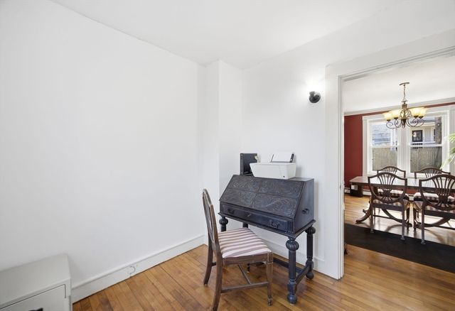 12 Savery Ave, Plymouth, MA 02360