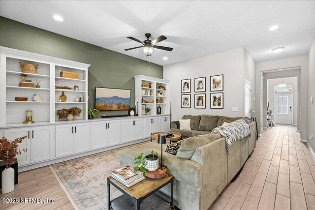 11443 RED KOI Drive, Jacksonville, FL 32226