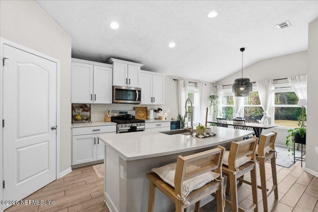 11443 RED KOI Drive, Jacksonville, FL 32226