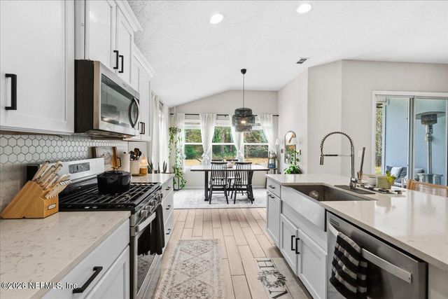 11443 RED KOI Drive, Jacksonville, FL 32226