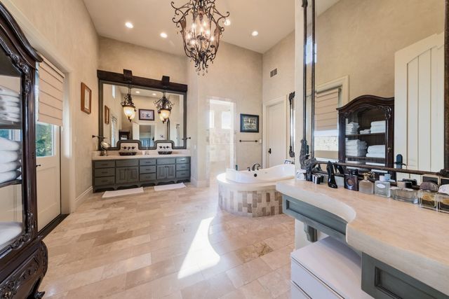 277 N Majestic Ridge N, Comfort, TX 78013