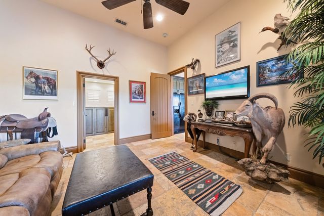 277 N Majestic Ridge N, Comfort, TX 78013