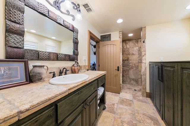 277 N Majestic Ridge N, Comfort, TX 78013