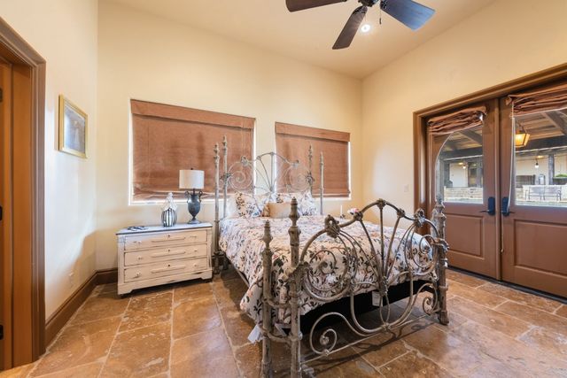 277 N Majestic Ridge N, Comfort, TX 78013