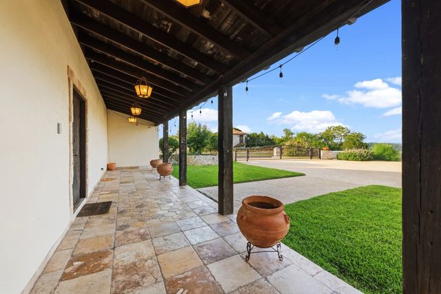 277 N Majestic Ridge N, Comfort, TX 78013