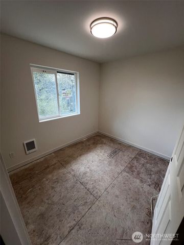 8867 -8869 Old Military Road NE, Bremerton, WA 98311