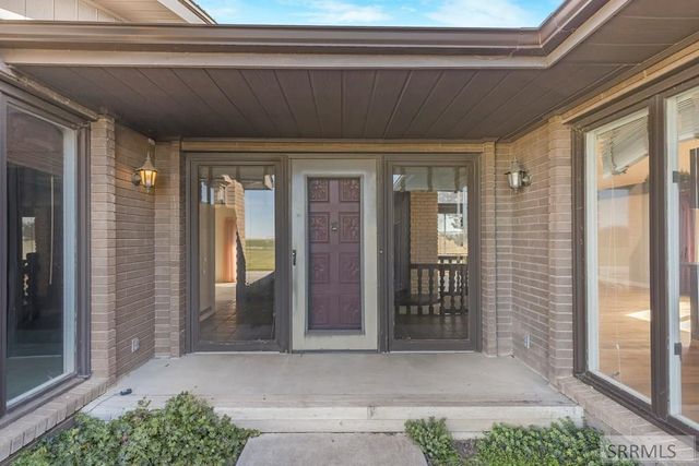 143 S 1200 W, Blackfoot, ID 83221