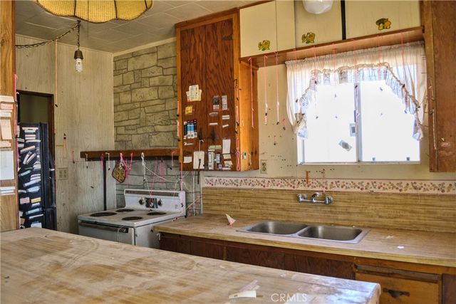 4040 Peter Rabbit, 29 Palms, CA 92277