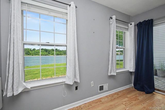 45 Kensington Way, Middletown, NY 10940