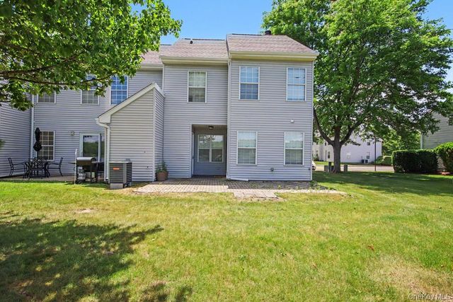 45 Kensington Way, Middletown, NY 10940