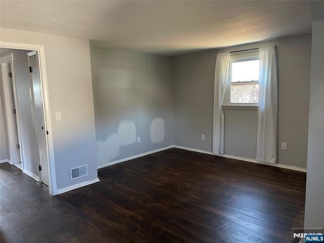 20 Wareham Road, Dumont, NJ 07628