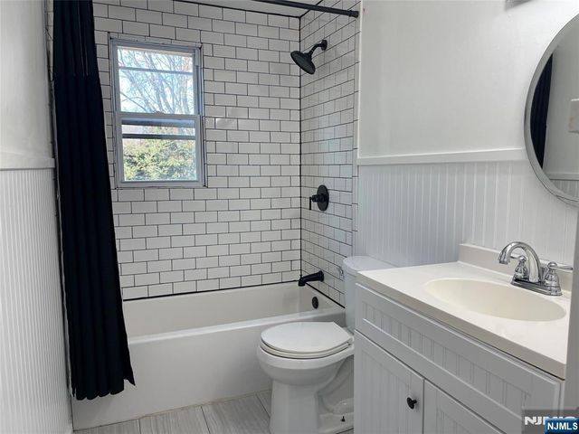 20 Wareham Road, Dumont, NJ 07628