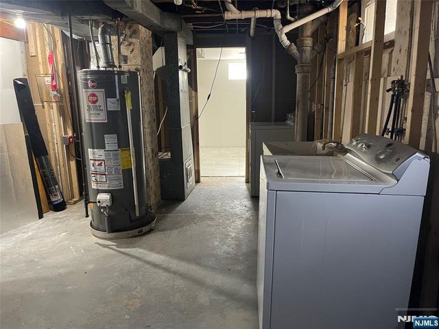 20 Wareham Road, Dumont, NJ 07628