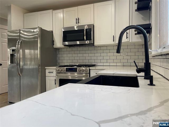 20 Wareham Road, Dumont, NJ 07628