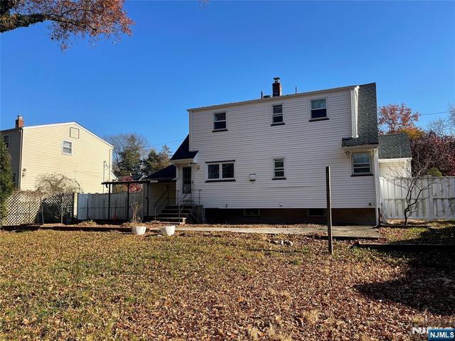 20 Wareham Road, Dumont, NJ 07628