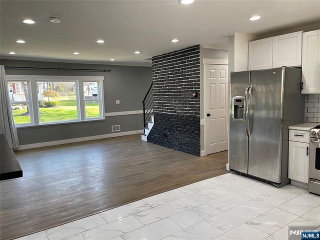 20 Wareham Road, Dumont, NJ 07628