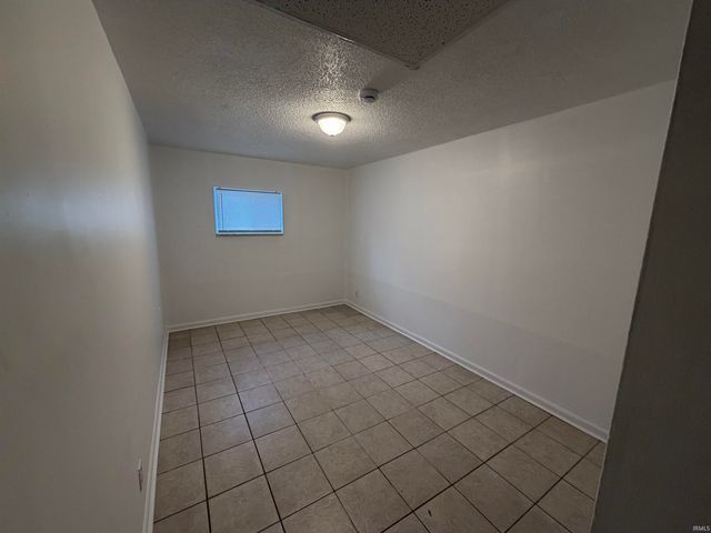 1007 S Lincoln Park Drive, Evansville, IN 47714