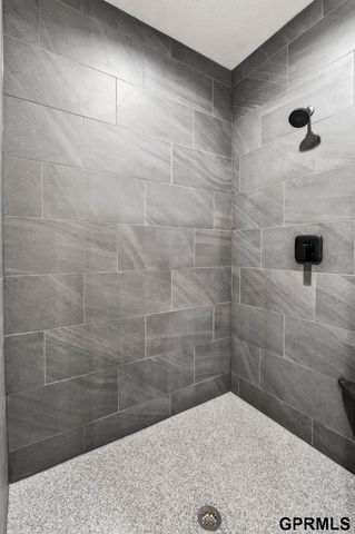 18309 Acorn Drive, Gretna, NE 68028