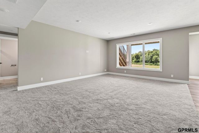 18309 Acorn Drive, Gretna, NE 68028