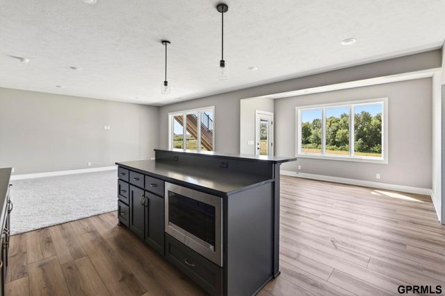 18309 Acorn Drive, Gretna, NE 68028