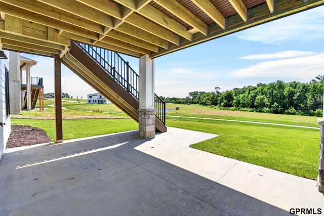 18309 Acorn Drive, Gretna, NE 68028