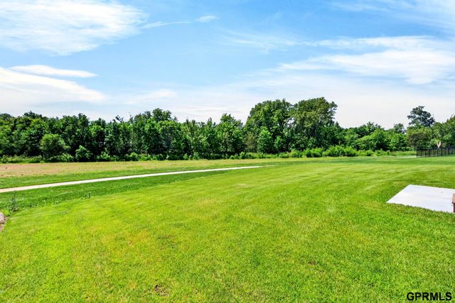 18309 Acorn Drive, Gretna, NE 68028