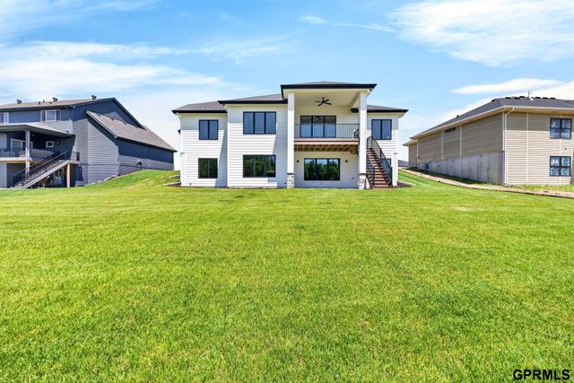 18309 Acorn Drive, Gretna, NE 68028