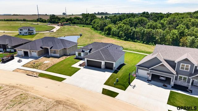 18309 Acorn Drive, Gretna, NE 68028