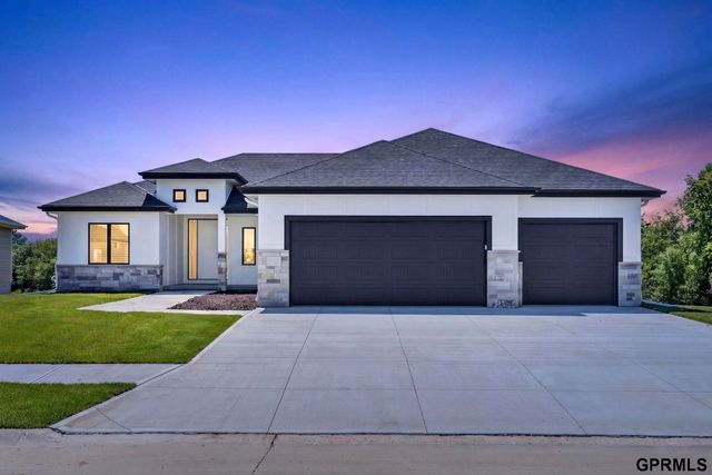 18309 Acorn Drive, Gretna, NE 68028