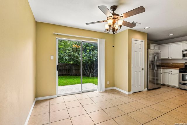 6106 WEXFORD BRK, San Antonio, TX 78240