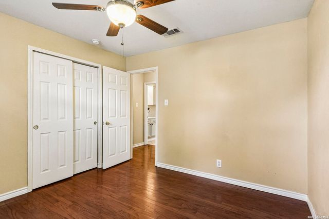 6106 WEXFORD BRK, San Antonio, TX 78240