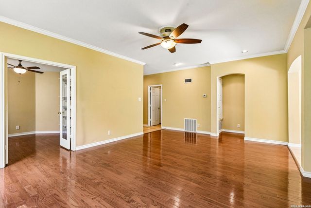 6106 WEXFORD BRK, San Antonio, TX 78240