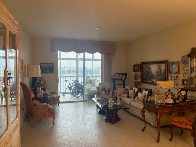 7727 Southampton Terrace Terrace 404, Tamarac, FL 33321