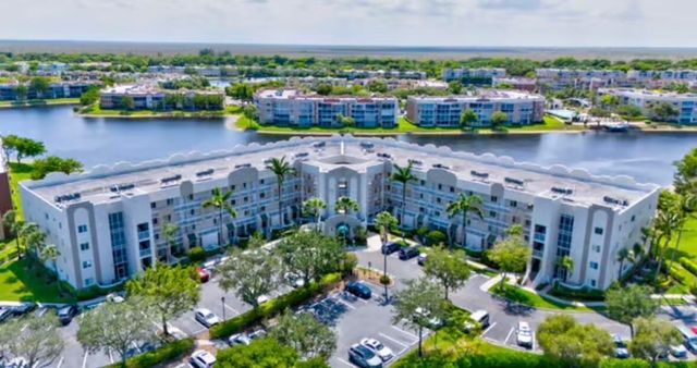 7727 Southampton Terrace Terrace 404, Tamarac, FL 33321