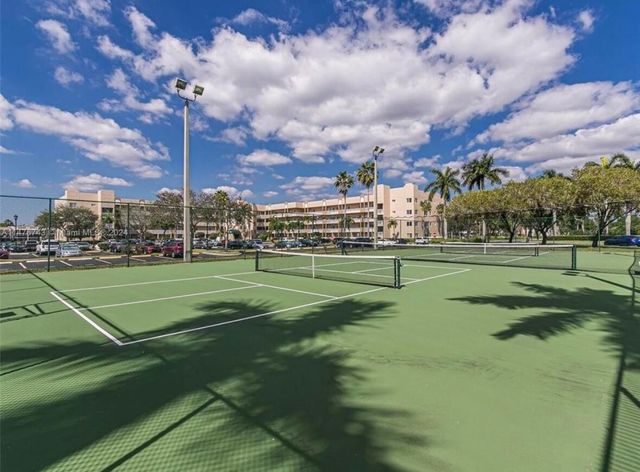 7727 Southampton Terrace Terrace 404, Tamarac, FL 33321