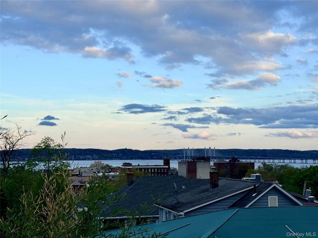 12 E Catherine Street, Nyack, NY 10960