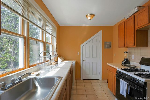 12 E Catherine Street, Nyack, NY 10960