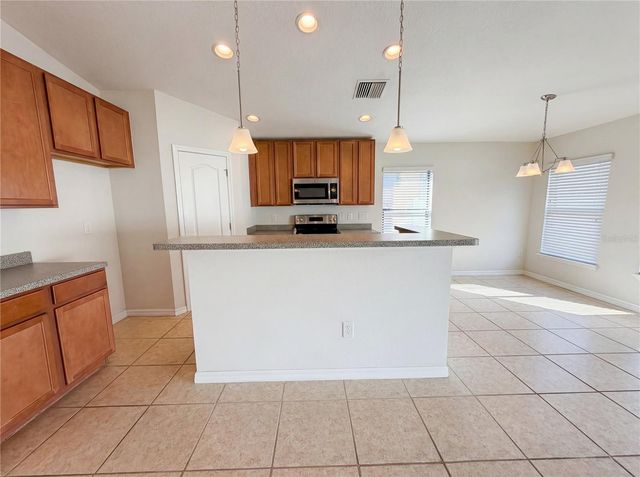 11212 CARRICK STONE STREET, Wimauma, FL 33598