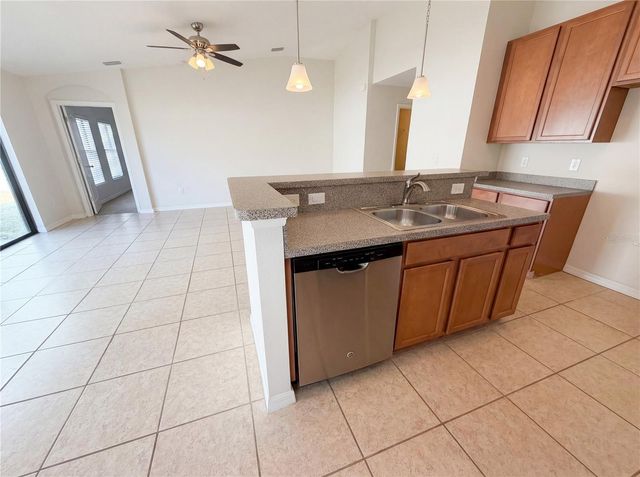 11212 CARRICK STONE STREET, Wimauma, FL 33598