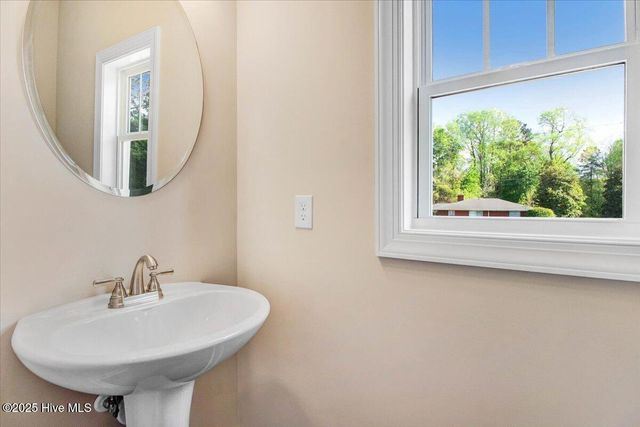 106 Kingston Circle, Goldsboro, NC 27530