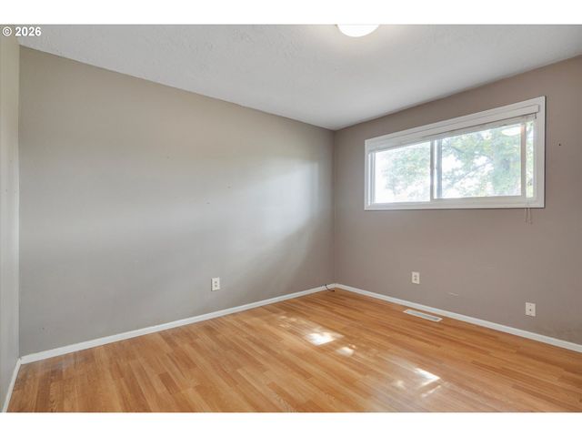 23680 S BARLOW Rd, Canby, OR 97013