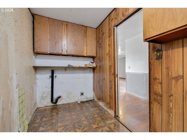 23680 S BARLOW Rd, Canby, OR 97013