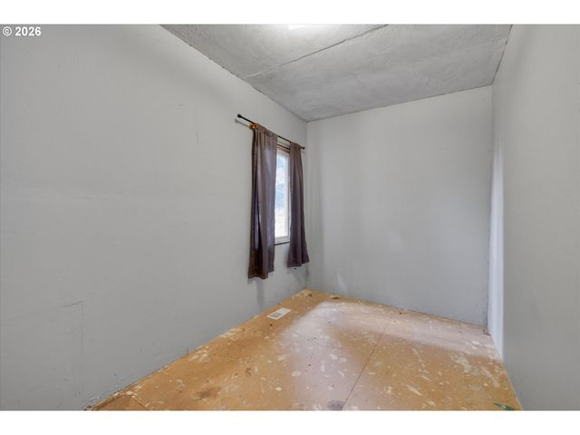 23680 S BARLOW Rd, Canby, OR 97013